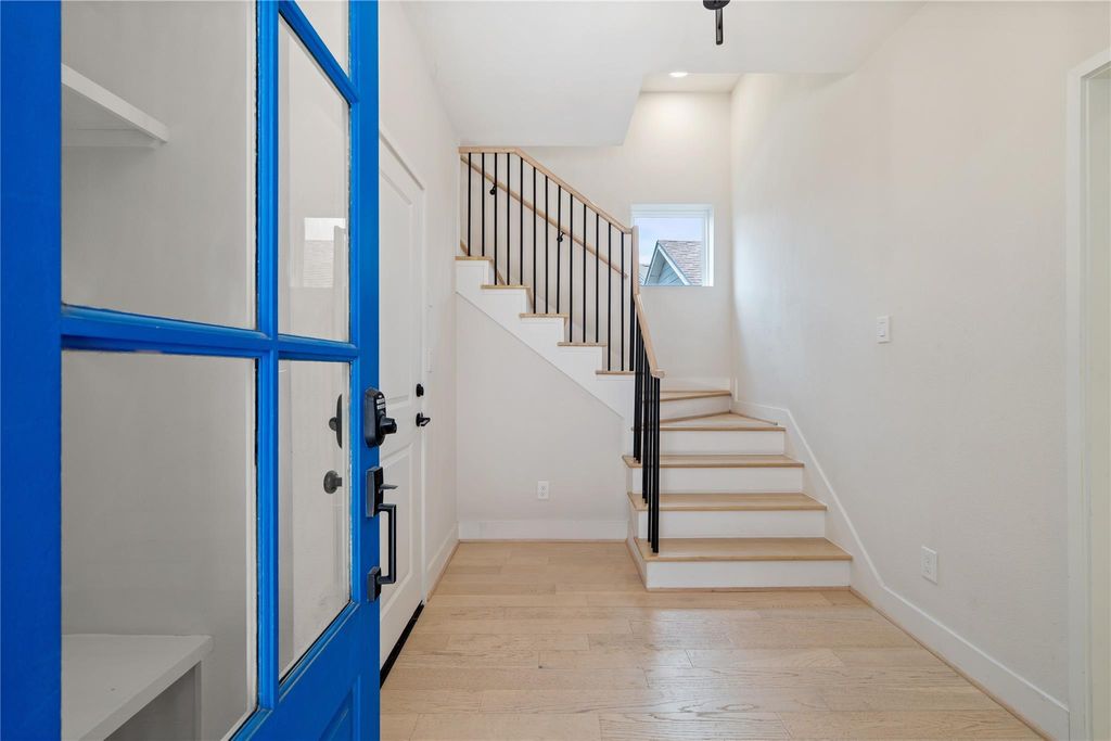 Photo of 2206 Lou Ellen Lane #B, Houston, TX 77018 (MLS # 51055468)