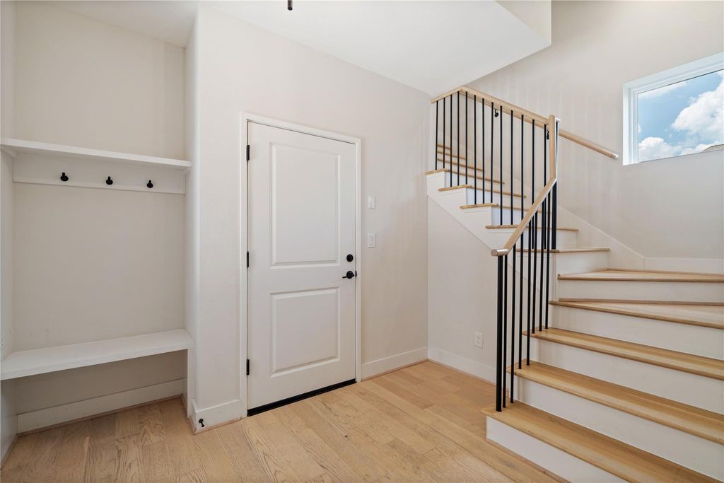 Photo of 2206 Lou Ellen Lane #B, Houston, TX 77018 (MLS # 51055468)