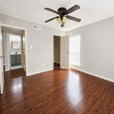 Photo of 2120 El Paseo Street #620, Houston, TX 77054 (MLS # 17667460)