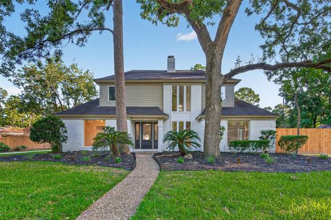 Photo of 11723 Quail Creek Drive, Houston, TX 77070 (MLS # 85013352)