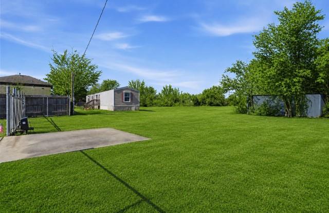 801 Genoa Red Bluff Road