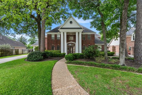 Photo of 5230 Norborne Lane, Houston, TX 77069 (MLS # 52073433)
