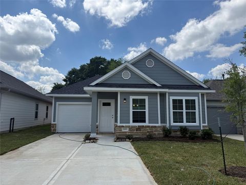 Photo of 11893 East Gate Drive Dr, Willis, TX 77318 (MLS # 86736413)