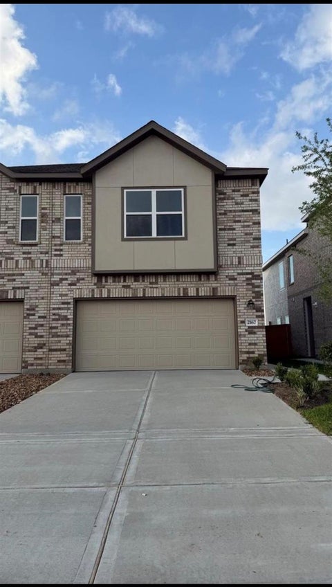 Photo of 2207 Salinas Drive, Rosharon, TX 77583 (MLS # 74171445)