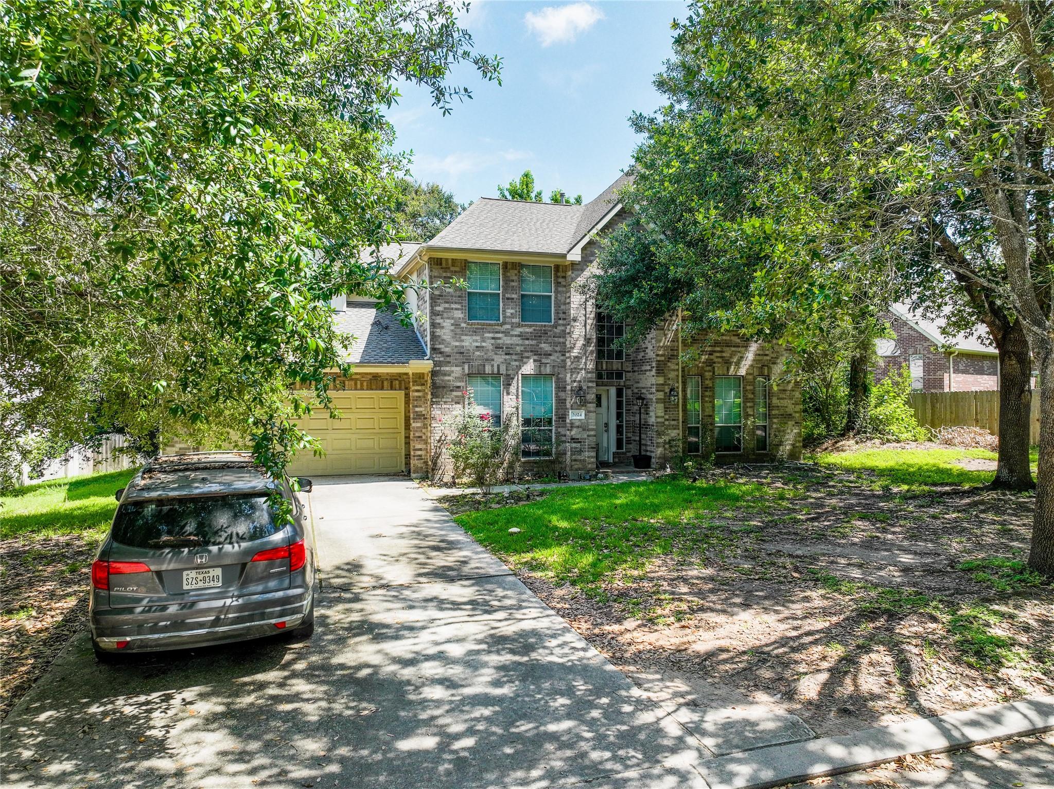 2024 W Yorkchase Lane