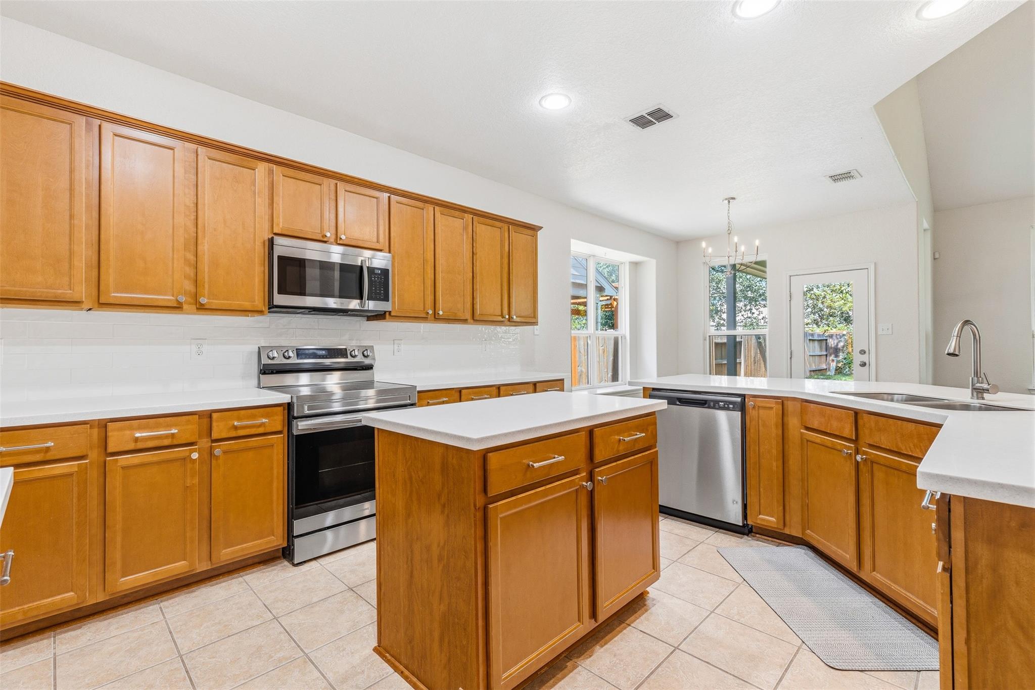 5223 Roan Brook