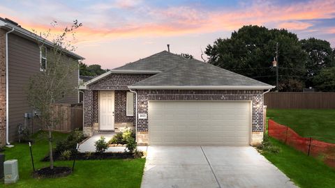 Photo of 4623 Mesquite Trail Blush, Pinehurst, TX 77362 (MLS # 35896796)