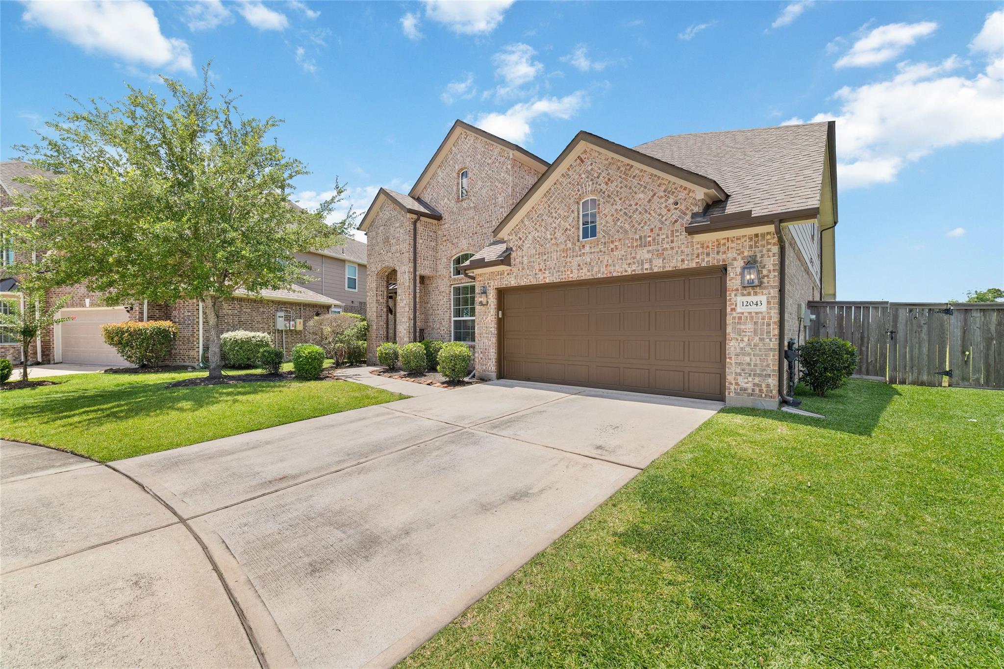 12043 Tree Top Hills Lane