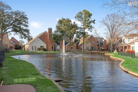 7671 Ameswood Road Houston TX 77095