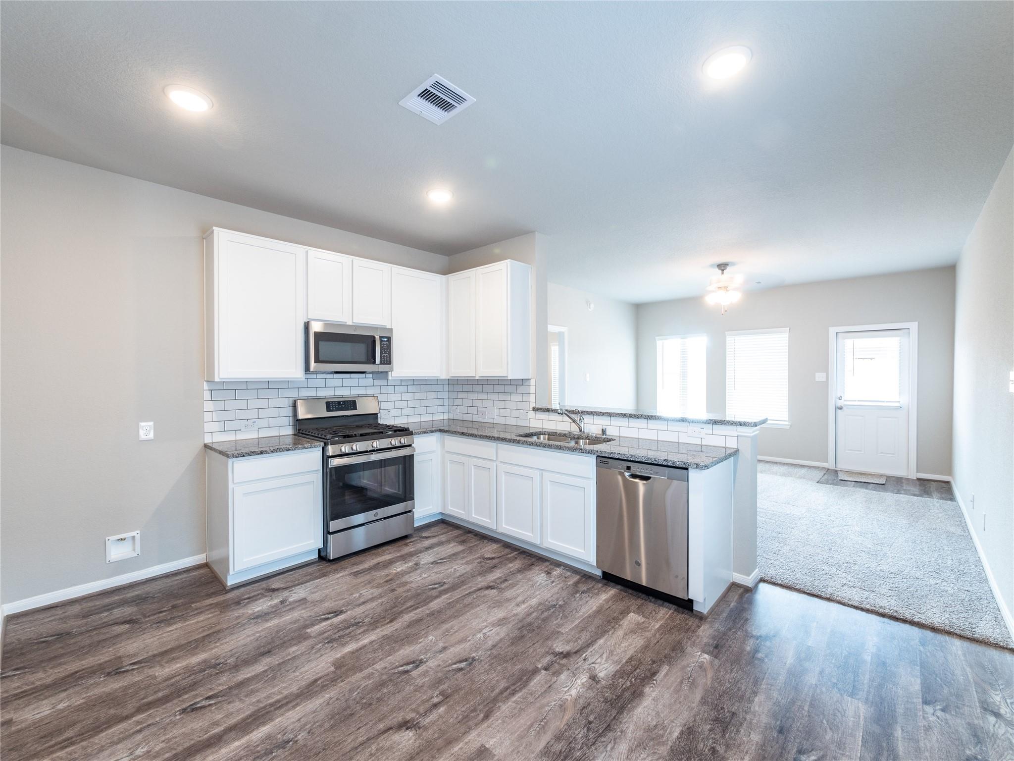 1527 Vanessa Gold Court