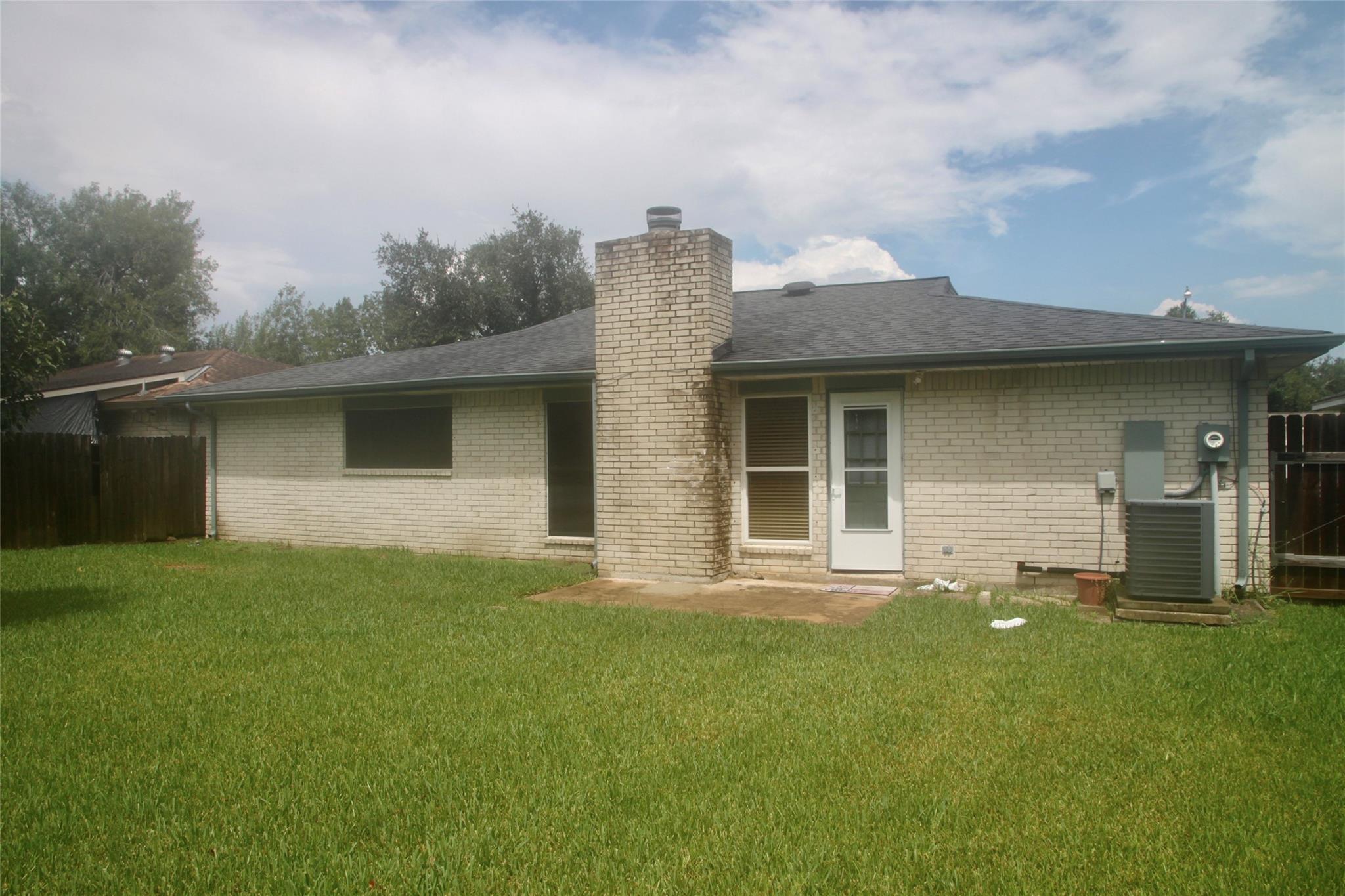 6209 Creekside Lane