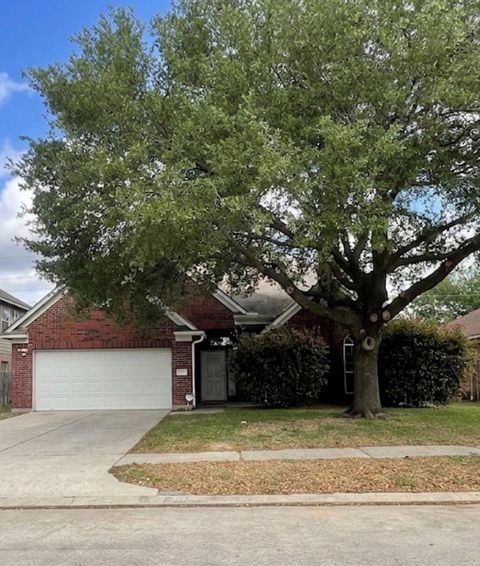 Photo of 931 N Sky Drive, Houston, TX 77073 (MLS # 94907608)