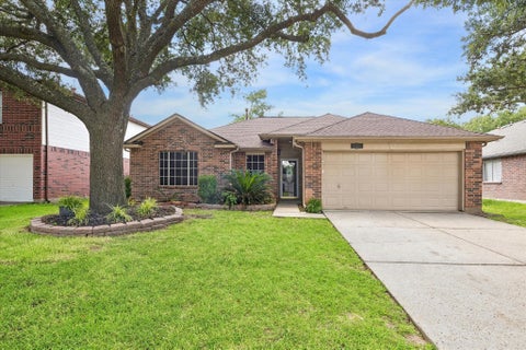 Photo of 18135 Eganville Circle, Tomball, TX 77377 (MLS # 35037114)