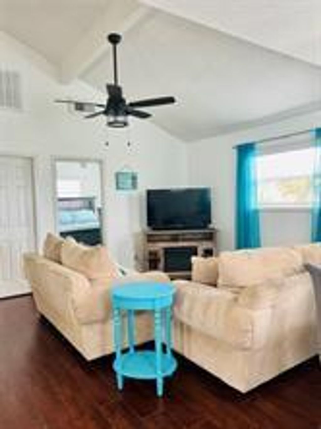 Photo of 4007 Grayson Drive, Galveston, TX 77554 (MLS # 91807522)