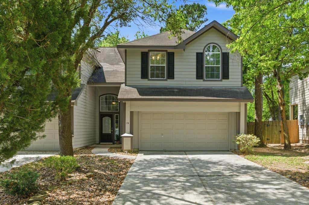 Photo of 19 Aquiline Oaks Place, The Woodlands, TX 77382 (MLS # 85906524)