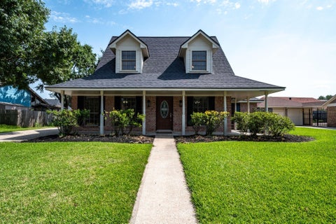 Photo of 4711 Burning Tree Drive, Baytown, TX 77521 (MLS # 22193974)