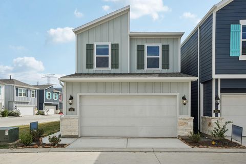 Photo of 532 Morning Tide Lane, Kemah, TX 77565 (MLS # 86262563)