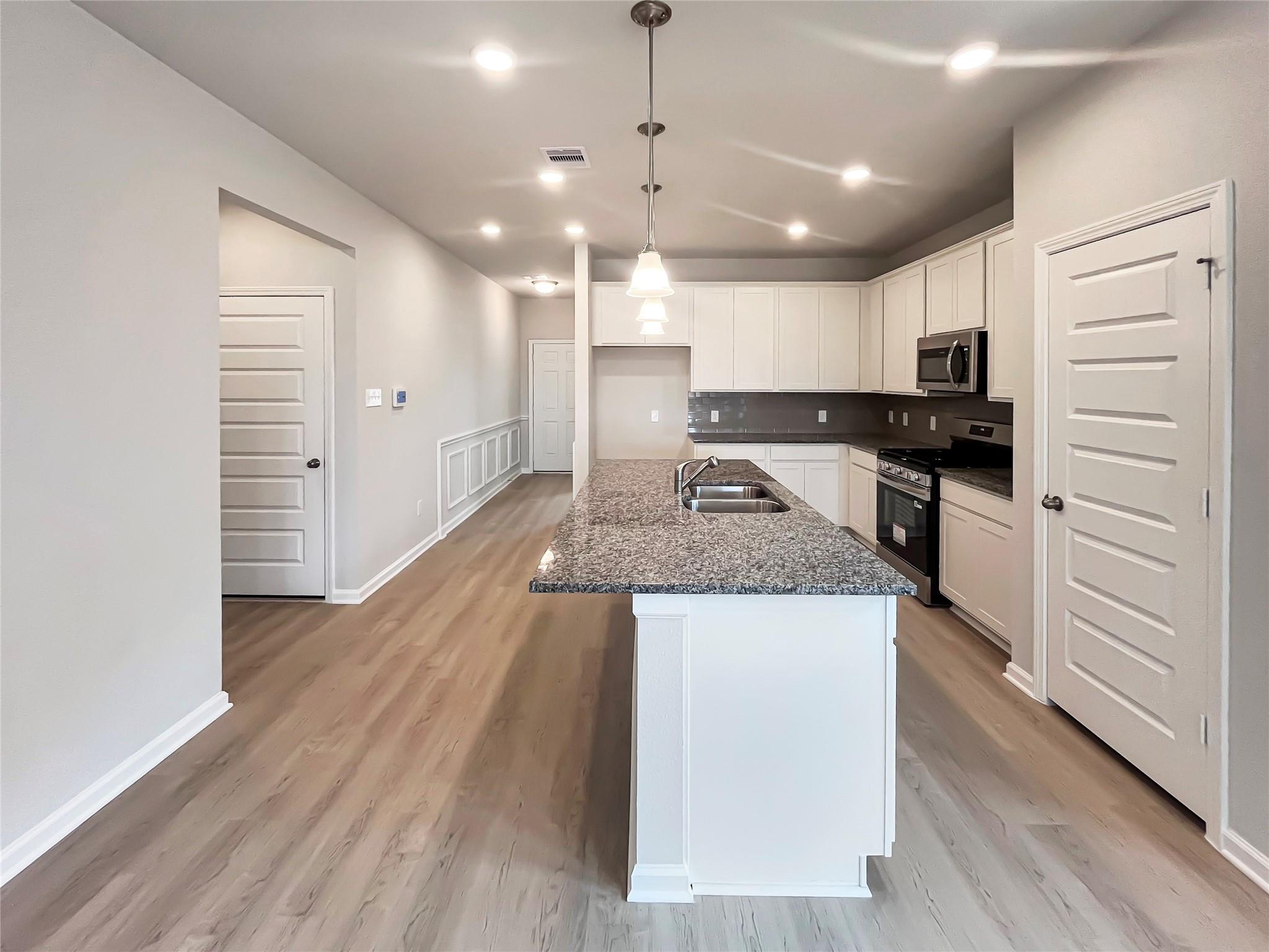 1614 River Scene Trail