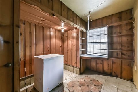 Tiny photo for 617 Harkness Street, Houston, TX 77076 (MLS # 59906912)