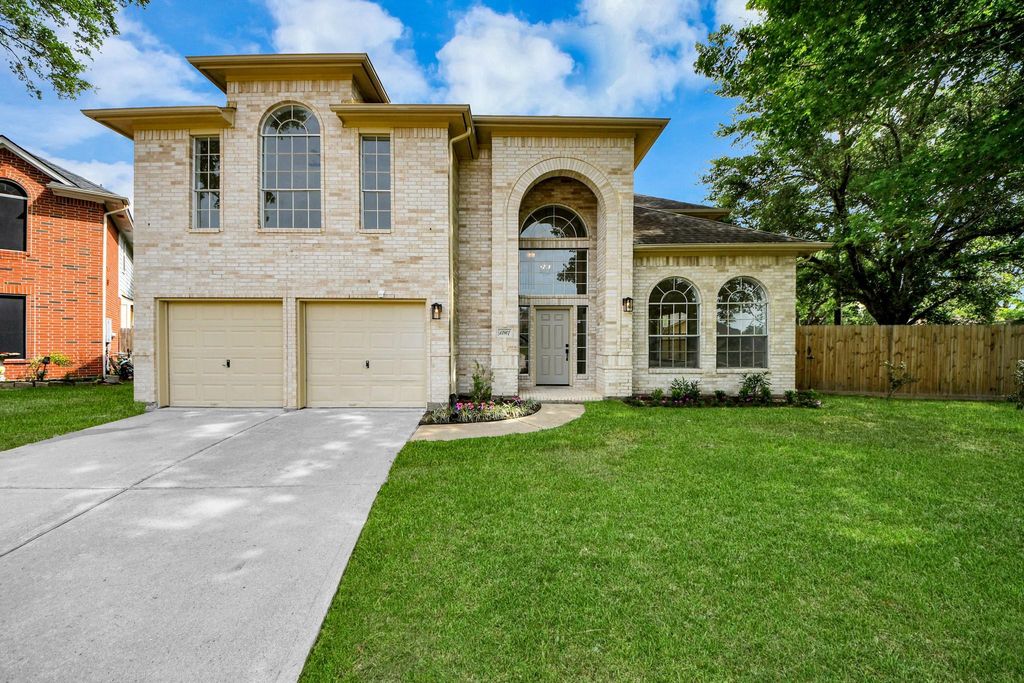 Photo of 12807 Lindsey Lane, Stafford, TX 77477 (MLS # 27449324)