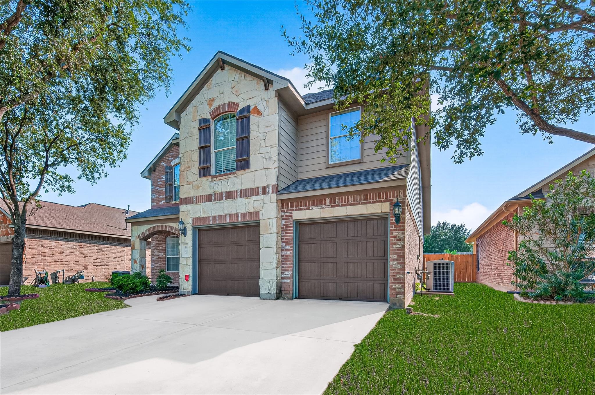 8726 Debbie Terrace Drive