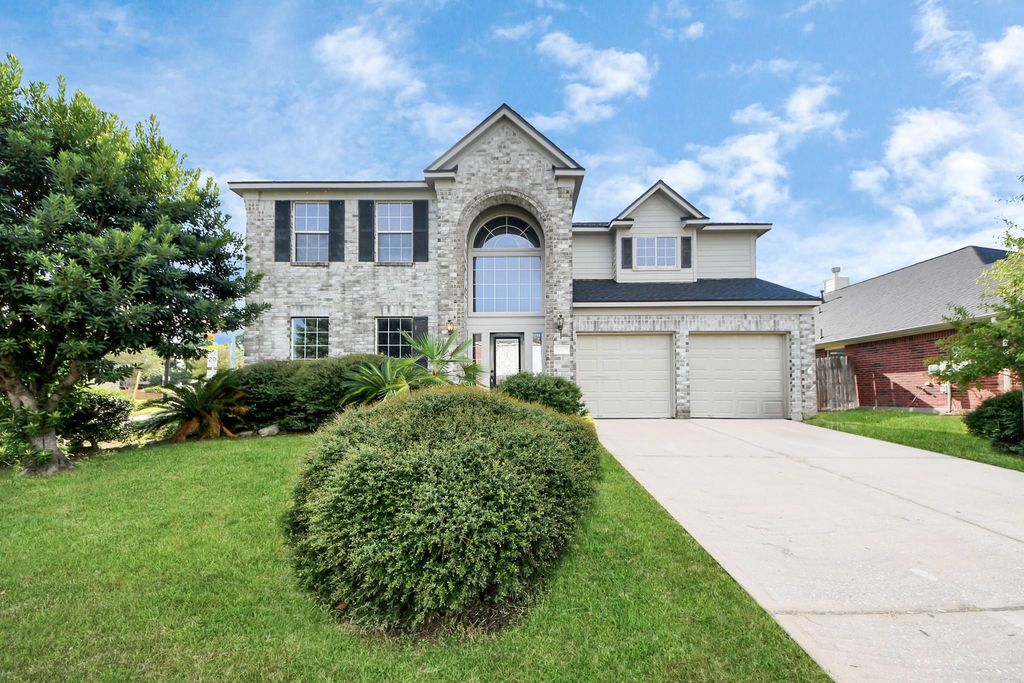 Photo of 17303 Quiet Grove Lane, Humble, TX 77346 (MLS # 48477588)