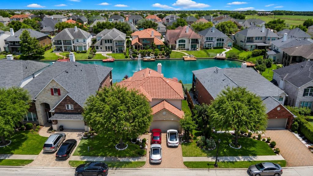 Photo of 14415 Castlemaine Court, Sugar Land, TX 77498 (MLS # 66489929)