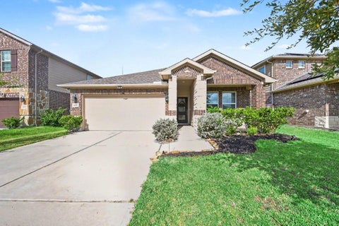 Photo of 6611 Casper Falls Trl TRL, Richmond, TX 77407 (MLS # 97906036)