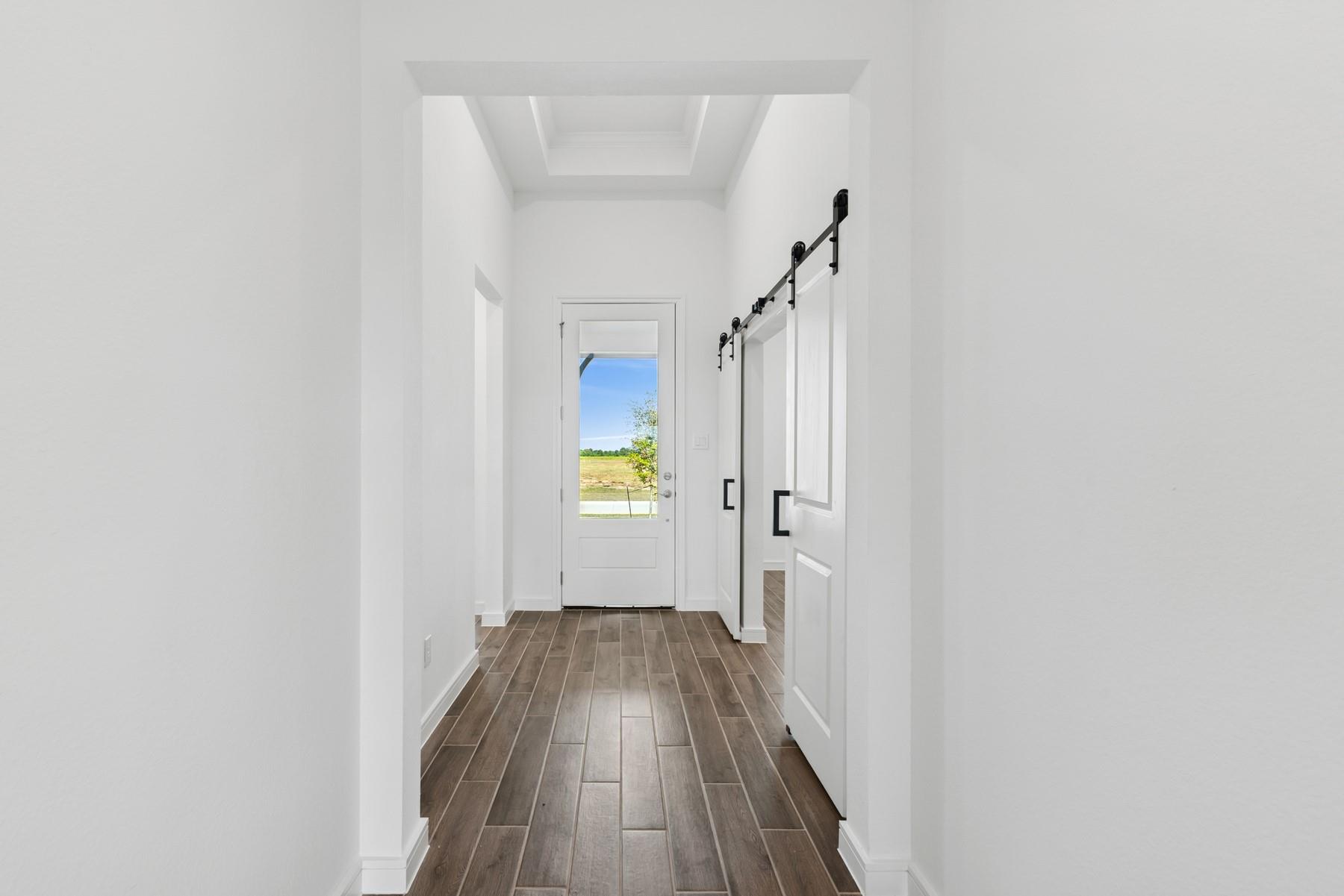 12106 Old Fashion Circle