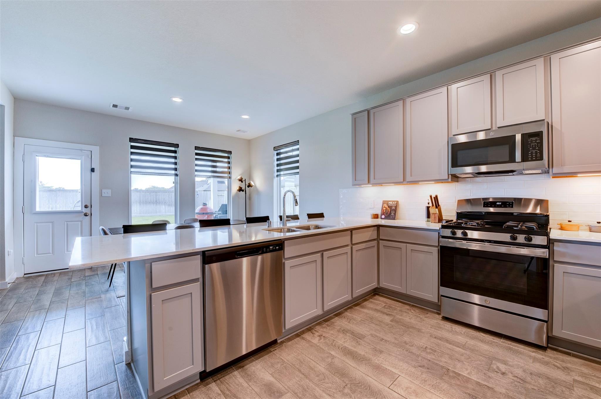 Houston, Texas 77084, United States, 3 Bedrooms Bedrooms, ,3 BathroomsBathrooms,Residential,Active,218799