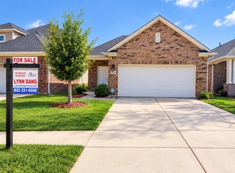 Photo of 9209 Sea Garden Street, Houston, TX 77034 (MLS # 50310616)
