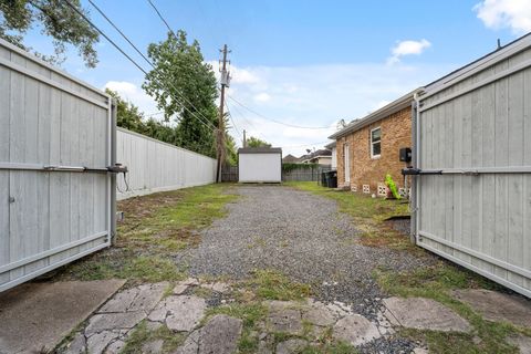 Tiny photo for 2801 Rosewood Street, Houston, TX 77004 (MLS # 65978571)