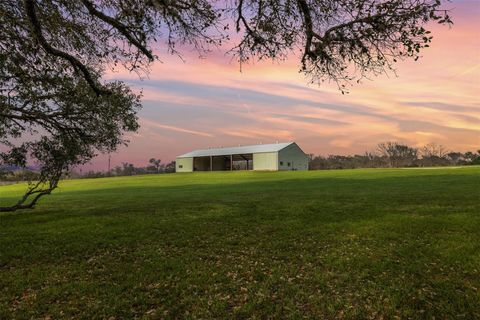 Vacant Land For Sale - 1115 County Rd 307<br/> Alleyton, TX 78935