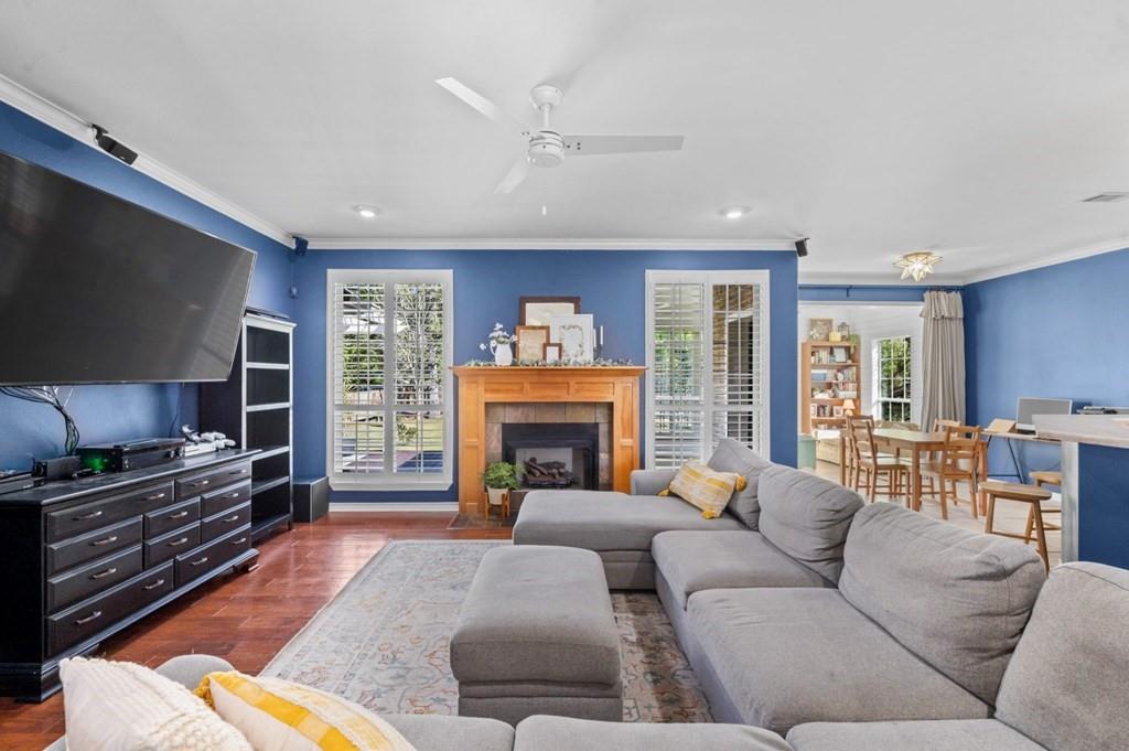 365 Copperfield Loop