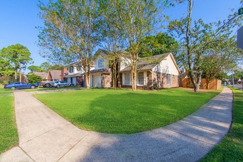 1502 New Cedars Drive Houston TX 77062