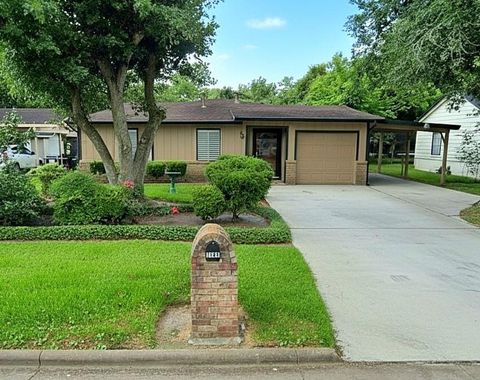 Photo of 6101 Diamond Court, Texas City, TX 77591 (MLS # 62454961)