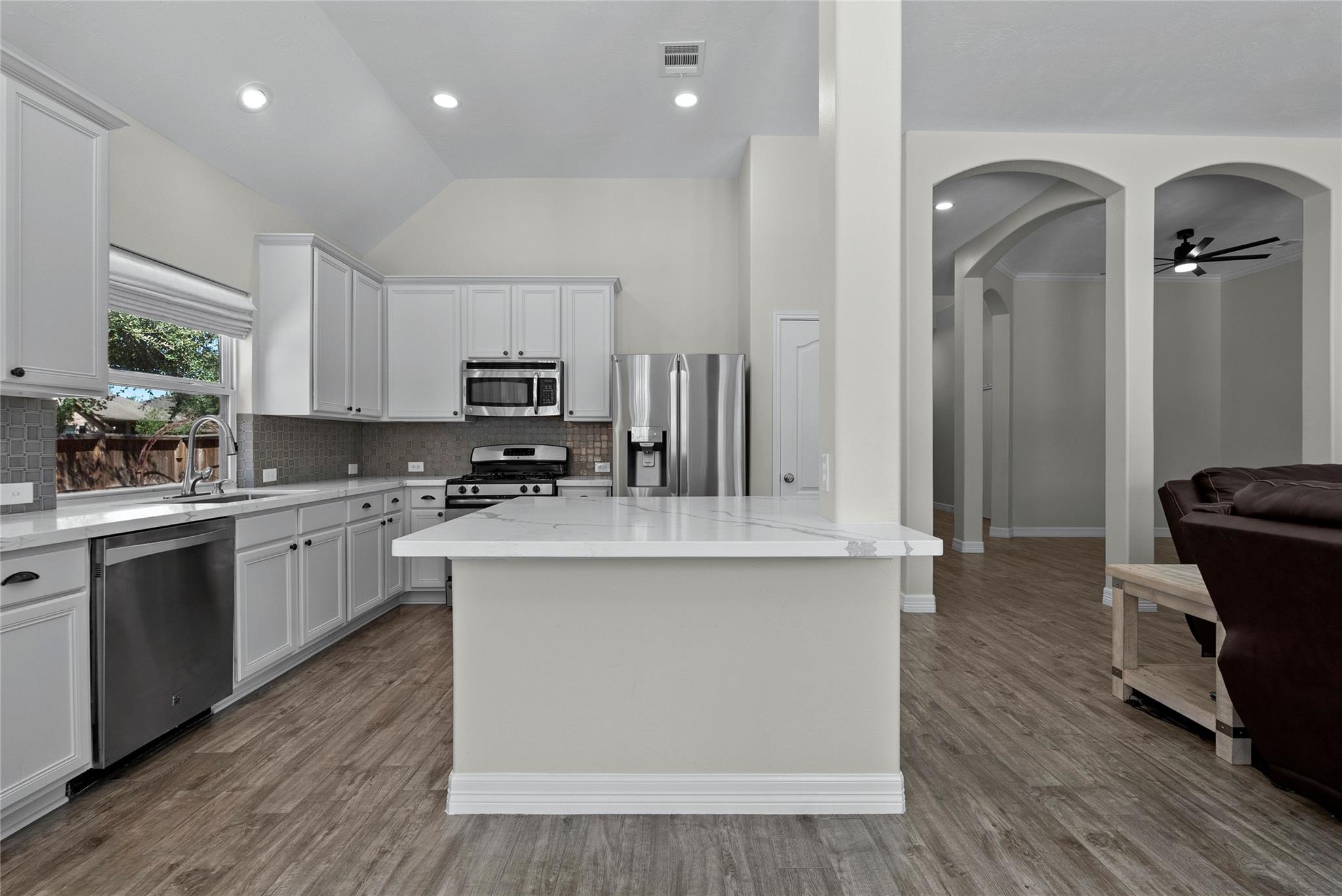 2201 Lilyglen Court