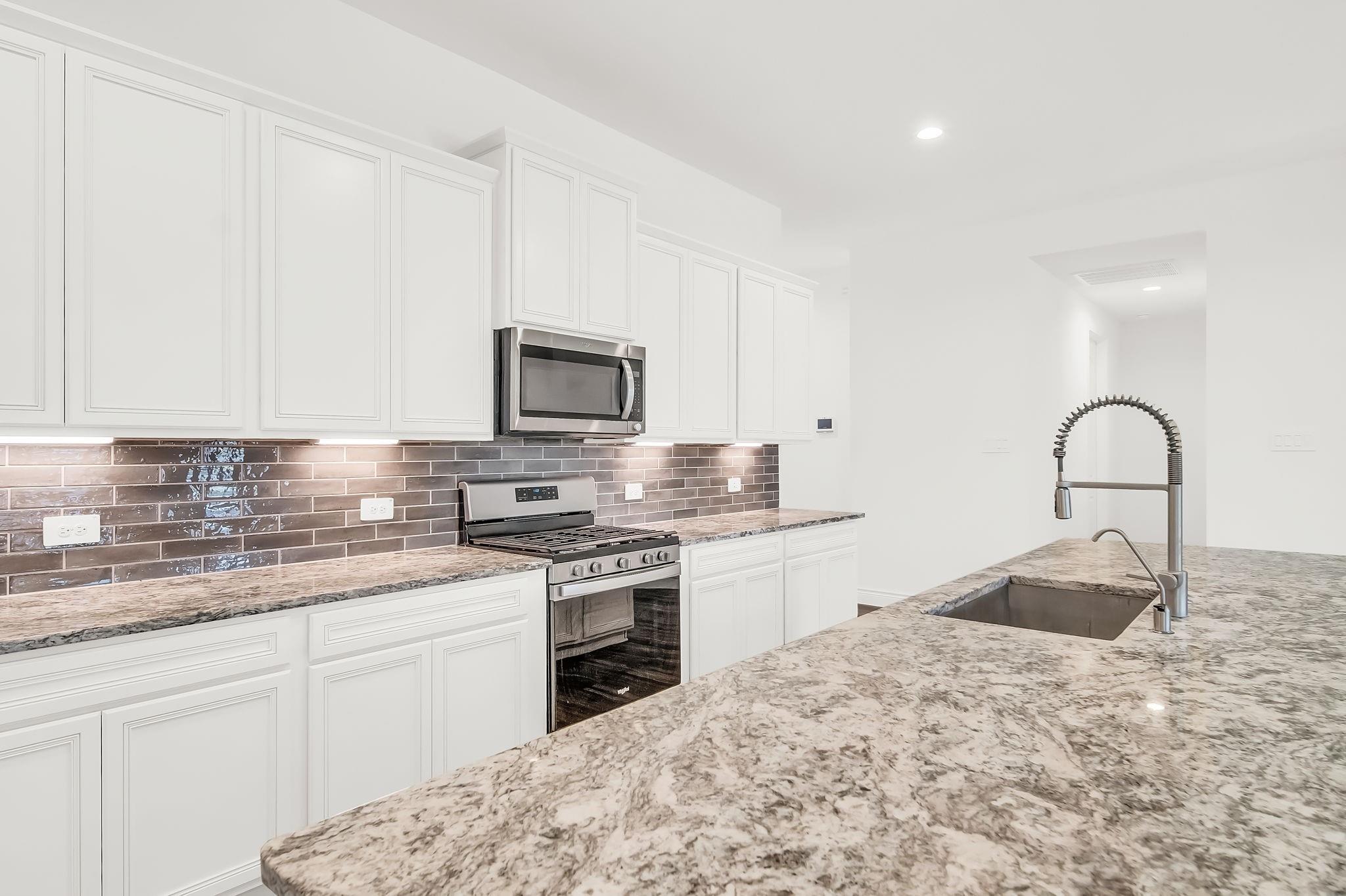 20170 Clear Ridge Lane