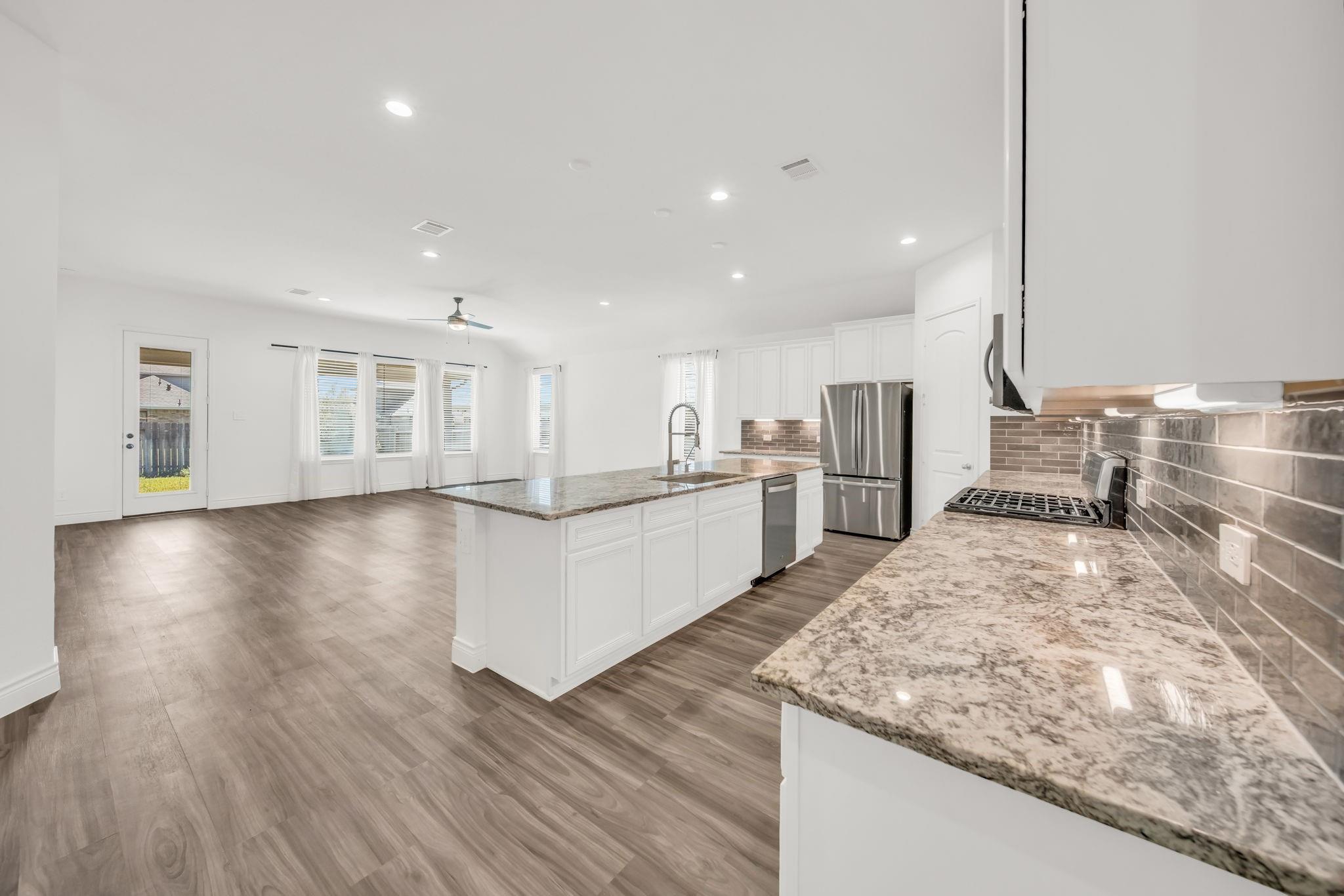 20170 Clear Ridge Lane