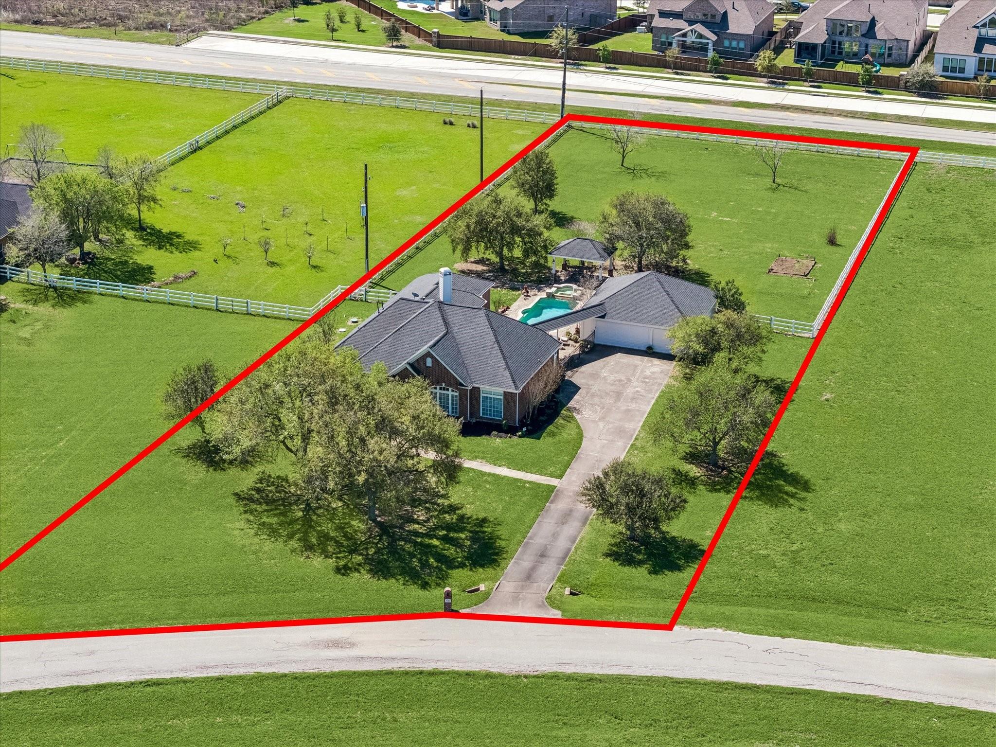6042 Blackberry Cove Lane