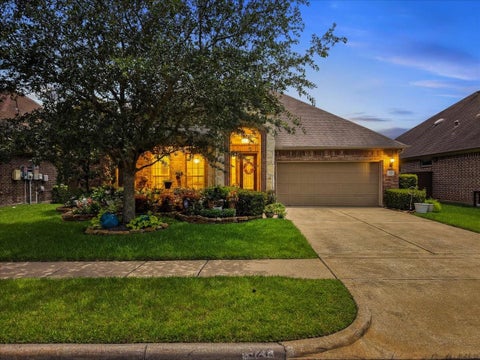 Homes For Sale - 521 E Fork Frk<br/> Webster, TX 77598