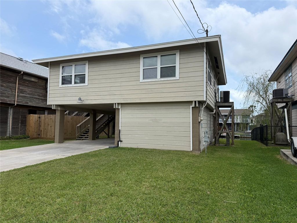 Photo of 505 Pompano Street, Bayou Vista, TX 77563 (MLS # 64454676)