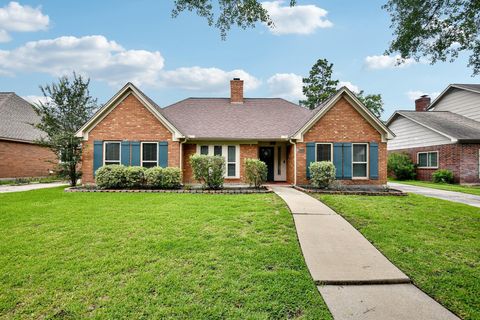Photo of 19715 Oak Green Court, Humble, TX 77346 (MLS # 3446230)