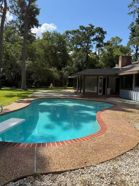 Photo of 9805 Shadow Wood Drive, Houston, TX 77080 (MLS # 10403936)