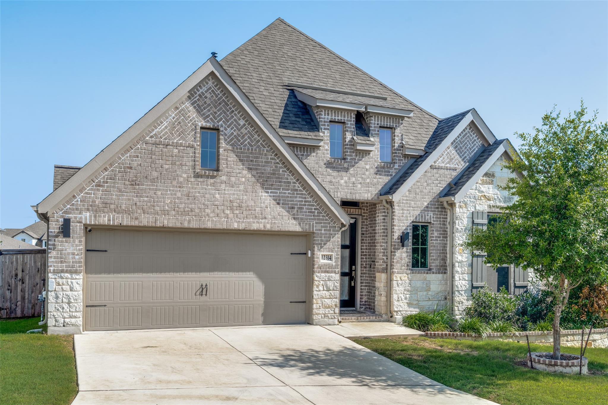 12314 Fort Travis