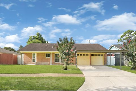 Photo of 10318 Kittrell Street, Houston, TX 77034 (MLS # 11832481)