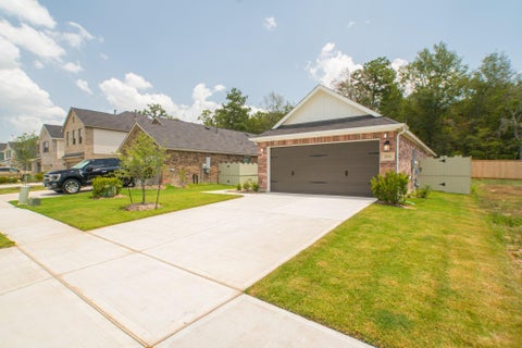 Photo of 10696 Wild Chives, Conroe, TX 77385 (MLS # 23094400)