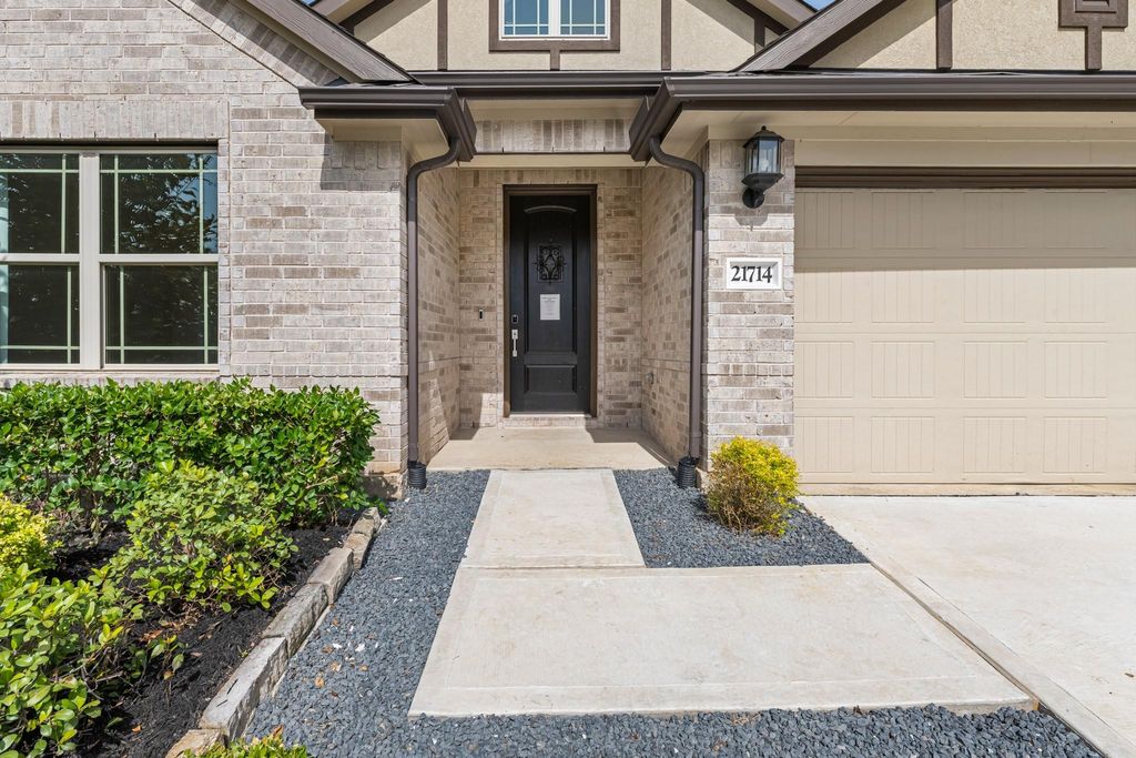 Photo of 21714 Grayson Highlands Way, Porter, TX 77365 (MLS # 82817552)