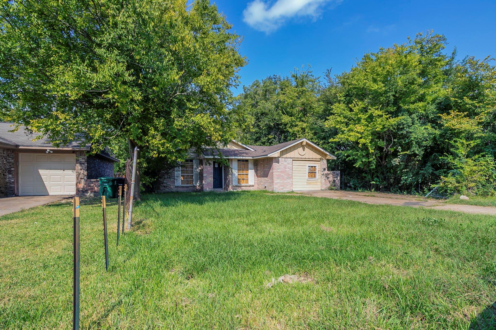 11151 Spottswood Drive