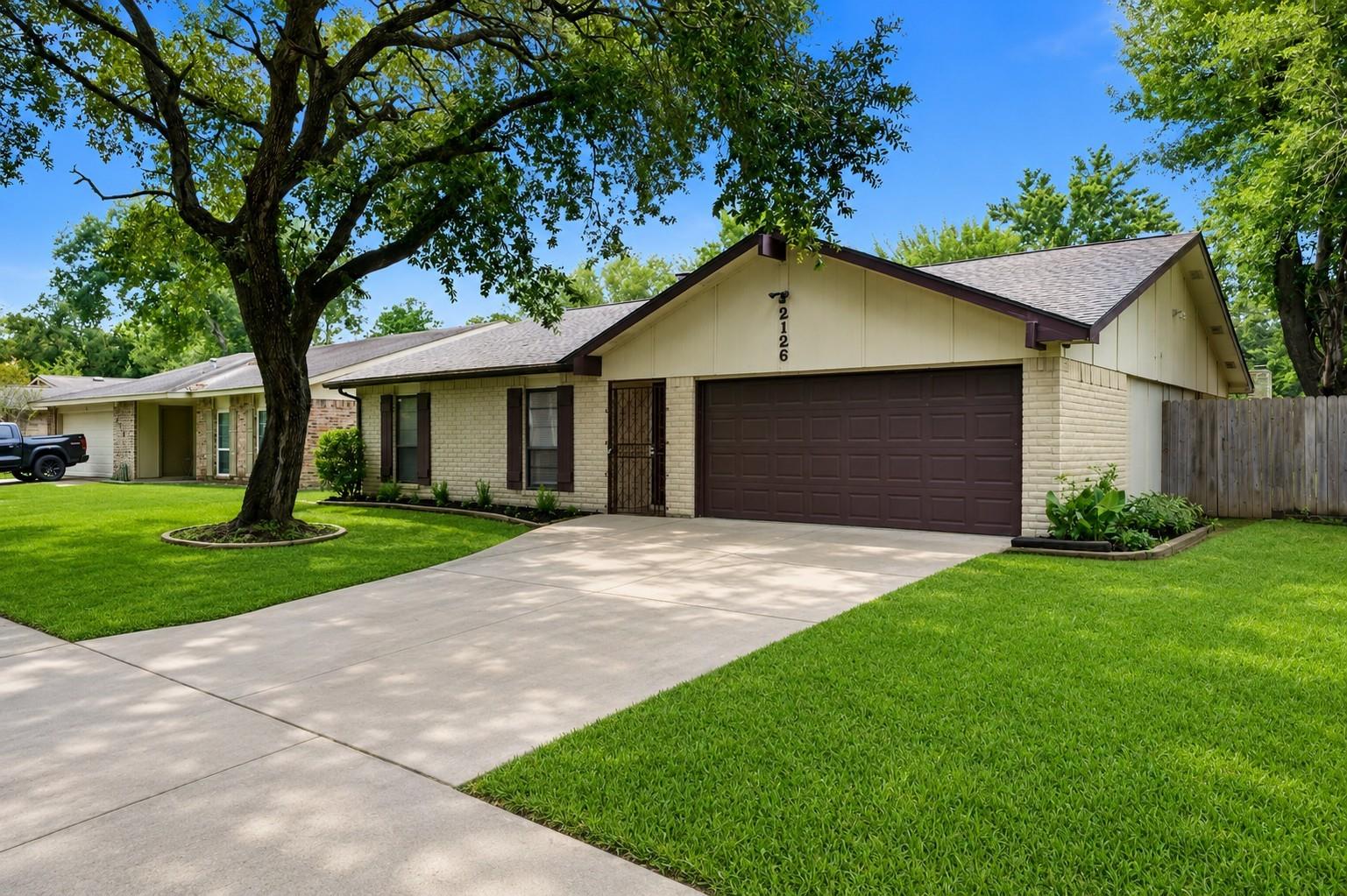 2126 Quail Valley East Drive